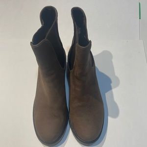 Michael Kors boots size 6M